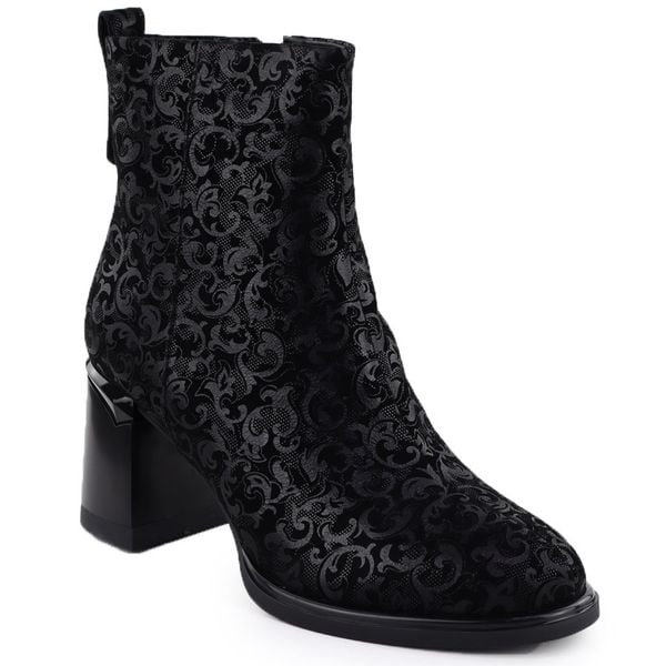Skórzane botki damskie na obcasie ocieplane czarne D&A S.Barski Premium Collection 52-602. Czarne botki damskie S.BARSKI, ze skóry, eleganckie, bez obcasa, na obcasie, bez zapięcia. Za 329.99 zł.