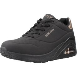Sneakersy Skechers z komfortem Memory Foam czarne. Czarne obuwie sportowe damskie Skechers, bez wzorów, ze skóry, trekkingowe, Skechers Sport. Za 381.50 zł.