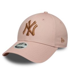 Czapka z daszkiem New Era. Czerwone czapki i kapelusze damskie New Era, bez wzorów. Za 109.99 zł.