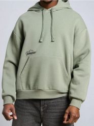 Bluza z kapturem Comfort Fit z haftem - zielony. Zielone bluzy męskie Sinsay, l, bez wzorów, z kapturem. Za 59.99 zł.