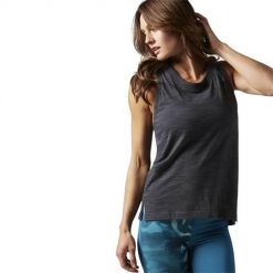 Koszulka treningowa damska Reebok BK4120. Szare koszulki sportowe damskie Reebok, l, bez wzorów, z materiału, bez kołnierzyka, bez ramiączek, na fitness i siłownię. Za 133.00 zł.