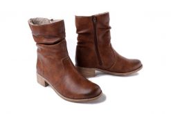 RIEKER 76581-24 brown, botki damskie. Brązowe kozaki damskie Rieker, bez obcasa, na obcasie. Za 349.90 zł.