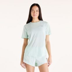 Koszulka damska New Balance WT41253AB8 – miętowa. Zielone t-shirty damskie New Balance, l, bez wzorów, z materiału, sportowe, bez kołnierzyka. Za 199.99 zł.
