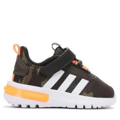 Sneakersy adidas. Białe trampki i tenisówki chłopięce Adidas, bez wzorów, bez zapięcia. Za 199.99 zł.