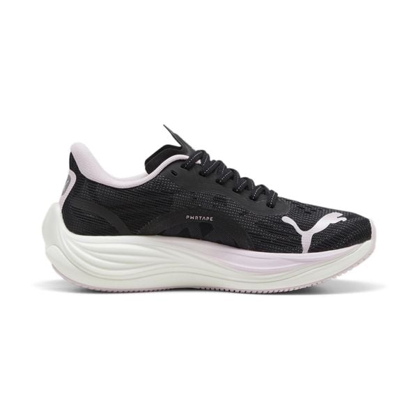 Buty do biegania damskie Puma Velocity Nitro 3. Czarne obuwie sportowe damskie Puma, bez wzorów, do biegania. W wyprzedaży za 440.75 zł.