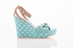 Sandały Dijean 753 517 Nap. Green-Honey, Zielony, Materiał - 39. Zielone sandały damskie Dijean, bez wzorów, z materiału, bez obcasa, na koturnie, bez zapięcia. W wyprzedaży za 26.10 zł.