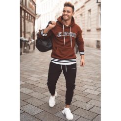 Męska bluza RYDER. Czerwone bluzy męskie Męska bluza RYDER, l, bez wzorów, bez kaptura. W wyprzedaży za 99.00 zł.