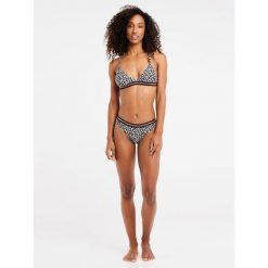 Damski trójkątny top do kostiumu kąpielowego Protest Mixhera 23. Czerwone topy damskie Protest, l, bez wzorów, bez kołnierzyka, bez ramiączek. Za 237.00 zł.