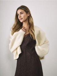 Kardigan z wełną alpaki - jasnożółty. Żółte kardigany damskie Reserved, l, bez wzorów, z dzianiny. Za 259.99 zł.