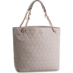 Torebka GUESS - HWVG69 88230 CLD. Szare torebki do ręki damskie Guess, ze skóry ekologicznej. W wyprzedaży za 449.00 zł.
