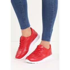 Czerwone Buty Sportowe Top Secret. Czerwone obuwie sportowe damskie Born2be, z materiału. Za 59.99 zł.