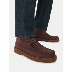 Trzewiki Calvin Klein. Brązowe botki męskie Calvin Klein, bez wzorów, bez zapięcia. Za 749.99 zł.