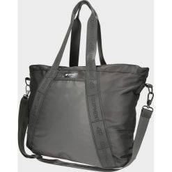 Torba na ramię TPU102A - głęboka czerń. Torby na ramię męskie 4f, bez wzorów, na ramię. Za 129.99 zł.