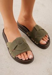 Zielone Klapki z Przekładanymi Paskami i Ozdobnymi Nitami Talysha. Zielone klapki damskie Renee, bez wzorów, z koronki, eleganckie, bez obcasa, na płaskiej podeszwie. Za 79.99 zł.