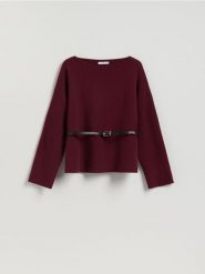 Sweter z paskiem - bordowy. Czerwone swetry damskie Reserved, l, bez wzorów, z dzianiny, bez kołnierzyka, bez ramiączek, bez kaptura. Za 139.99 zł.