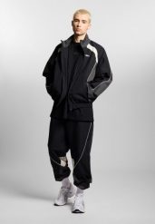 Kurtka outdoorowa męska Prosto Tracktop. Czarne kurtki męskie Prosto., m, z aplikacjami, z materiału. Za 444.99 zł.