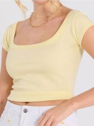 Koszulka z napisem - żółty. Żółte t-shirty damskie Sinsay, l, bez wzorów, bez kołnierzyka. W wyprzedaży za 11.99 zł.