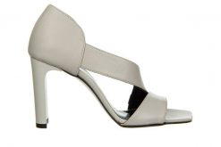 Sandały Bayla-159 4556 002-P Szary Lico 159133, Skóra naturalna - 40. Szare sandały damskie Bayla, bez wzorów, z materiału, bez obcasa, na słupku, bez zapięcia. W wyprzedaży za 179.10 zł.