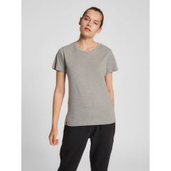 Koszulka damska Hummel Red Basic. Szare obuwie sportowe damskie Hummel, bez wzorów, z bawełny, na fitness i siłownię. Za 117.00 zł.