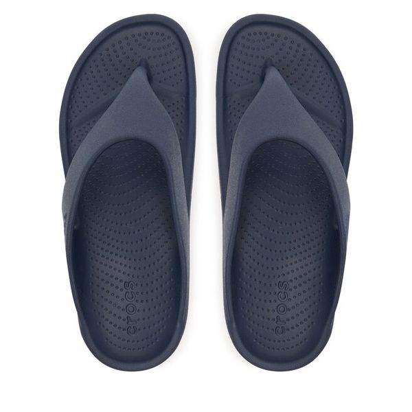 Japonki Crocs. Niebieskie klapki damskie Crocs, bez wzorów, bez obcasa. Za 112.99 zł.