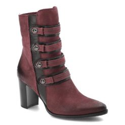 Bordowe Botki Simen Eleganckie Skórzane Buty Na Obcasie. Czerwone botki damskie Simen, na jesień, z nubiku, biznesowe, bez obcasa, na obcasie, bez zapięcia. Za 299.00 zł.