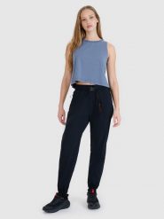 4F Spodnie casual damskie - czarne XXL. Czarne spodnie materiałowe damskie 4f, l, bez wzorów, z materiału. W wyprzedaży za 139.99 zł.