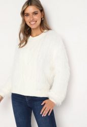 Biały Sweter z Długim Włosiem i Dodatkiem Wełny Merithina. Białe swetry damskie Born2be, uniwersalny, bez wzorów, z dzianiny, eleganckie, bez kołnierzyka, bez ramiączek, długie, bez kaptura. Za 69.99 zł.