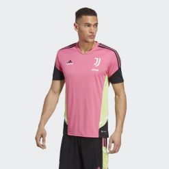 Koszulka treningowa Juventus Condivo 2022/23. Czerwone koszulki sportowe męskie Adidas, l, bez wzorów, z materiału, bez kołnierzyka, bez ramiączek, do piłki nożnej. Za 250.45 zł.