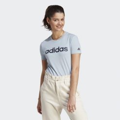 T-shirt damski z logo adidas Essentials. Niebieskie t-shirty damskie Adidas, m, bez wzorów, klasyczne, bez kołnierzyka. Za 92.00 zł.