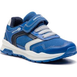 Sneakersy GEOX - J Coridan B. D J845DD 054FU C4227 S Royal/Navy. Niebieskie półbuty chłopięce Geox, bez wzorów, z materiału, bez zapięcia. W wyprzedaży za 139.00 zł.