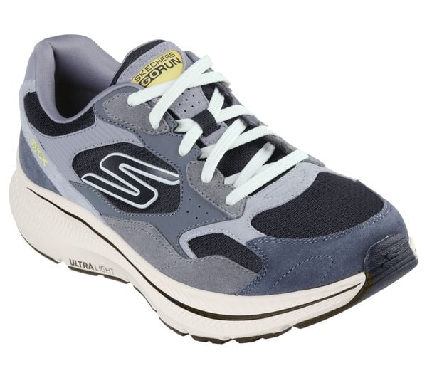 Tenisówki Skechers Model Run Consistent 2. Kolor Szary. Czarne trampki męskie Skechers, bez wzorów, z materiału, bez zapięcia. Za 379.99 zł.