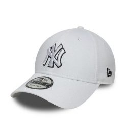 Czapka z daszkiem New Era New York Yankees Outline 9FORTY. Białe czapki i kapelusze męskie New Era, bez wzorów. Za 179.00 zł.