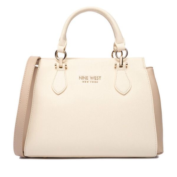 Torebka Nine West. Białe torebki do ręki damskie Nine West, bez wzorów, bez dodatków. Za 241.99 zł.