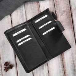 Portfel damski skórzany czarny duży pleciony Paolo Peruzzi AY-08-BL. Czarne portfele damskie Paolo Peruzzi, bez wzorów, ze skóry. Za 89.00 zł.