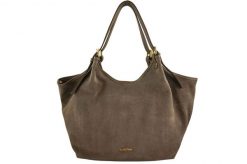 Duża torebka shopper zamszowa - Beżowa ciemna. Brązowe torebki shopper damskie Barberinis, bez wzorów, z jeansu, biznesowe, na ramię, duże, zamszowe, bez dodatków. Za 329.99 zł.