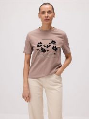 Bawełniany t-shirt z nadrukiem - brązowy. Brązowe t-shirty damskie Reserved, l, bez wzorów, z bawełny, bez kołnierzyka. W wyprzedaży za 29.99 zł.