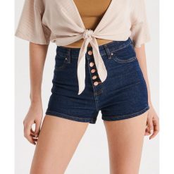 Jeansowe szorty High Waist - Granatowy. Szorty damskie marki Cropp. Za 49.99 zł.