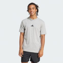 Koszulka Essentials Small Logo Single Jersey. Czarne buty sportowe męskie Adidas, z jersey, bez zapięcia, na fitness i siłownię. Za 109.00 zł.