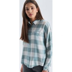 Koszula z wiskozy - Zielony. Koszule damskie Cropp. W wyprzedaży za 29.99 zł.