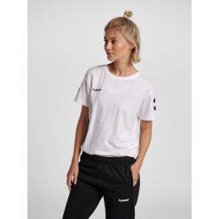 Koszulka sportowa z krótkim rękawem damska Hummel hmlGO cotton. Czerwone koszulki sportowe damskie Hummel, s, bez wzorów, z bawełny, bez kołnierzyka, bez ramiączek, do piłki nożnej. Za 39.69 zł.