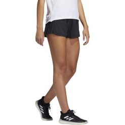 Adidas Spodenki adidas HTHR WVN Pacer GT1186. Szorty sportowe damskie Adidas, bez wzorów, sportowe. Za 99.15 zł.