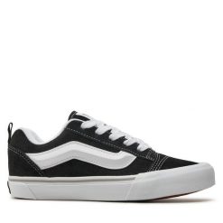 Vans. Czarne trampki i tenisówki chłopięce Vans, bez wzorów, bez zapięcia. Za 189.99 zł.