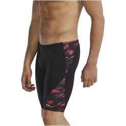 Spodenki treningowe do kolan TYR Triadic 610 - jammery. Czerwone kąpielówki męskie TYR, m, bez wzorów, do pływania. Za 239.00 zł.