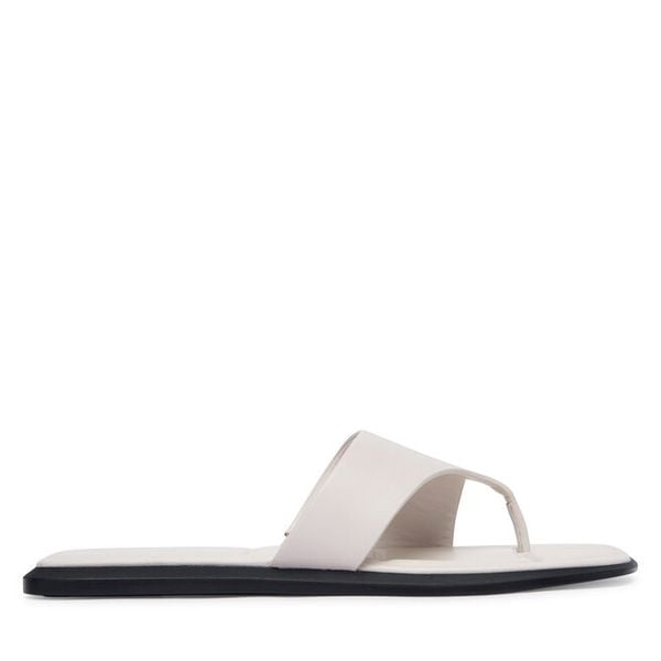 Japonki Calvin Klein. Białe klapki damskie Calvin Klein, bez wzorów, bez obcasa. Za 260.99 zł.