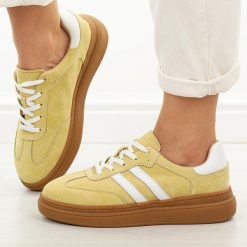 Żółte skórzane sneakersy damskie T.Sokolski 651. Żółte obuwie sportowe damskie Sokolski, bez wzorów, z jeansu. Za 219.00 zł.