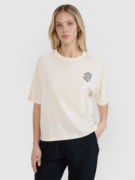 4F T-shirt oversize z nadrukiem damski - biały M. Białe koszulki sportowe damskie 4f, m, bez wzorów, z bawełny, bez kołnierzyka, bez ramiączek. W wyprzedaży za 39.99 zł.