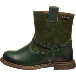 Skórzane kozaki w kolorze ciemnozielonym. Zielone buty zimowe dziewczęce Billowy, bez wzorów, bez zapięcia. W wyprzedaży za 165.95 zł.