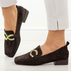 Czekoladowe skórzane mokasyny damskie DiA 3115. Brązowe mokasyny damskie DiA, z jeansu, biznesowe. Za 449.00 zł.