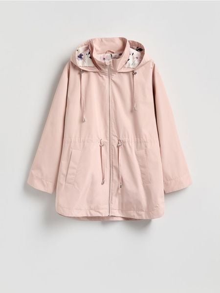 Kurtka parka z kapturem - brudny róż. Czerwone kurtki damskie Reserved, l, bez wzorów, z tkaniny, z kapturem. W wyprzedaży za 139.99 zł.