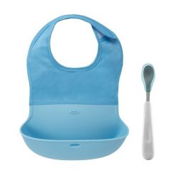 OXO Zestaw Śliniak Zwijany z Łyżeczką Aqua. Niebieskie śliniaki dla dzieci Oxo. Za 69.00 zł.